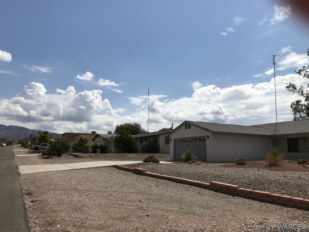 3295 Hassayampa Dr, Lake Havasu City, AZ 86406